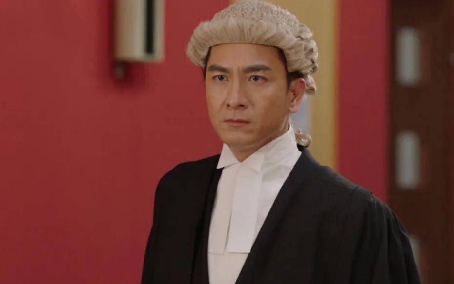 "金师爷"的响亮招牌金秉信逐渐树立了凭借八面玲珑的性格优势法律行政