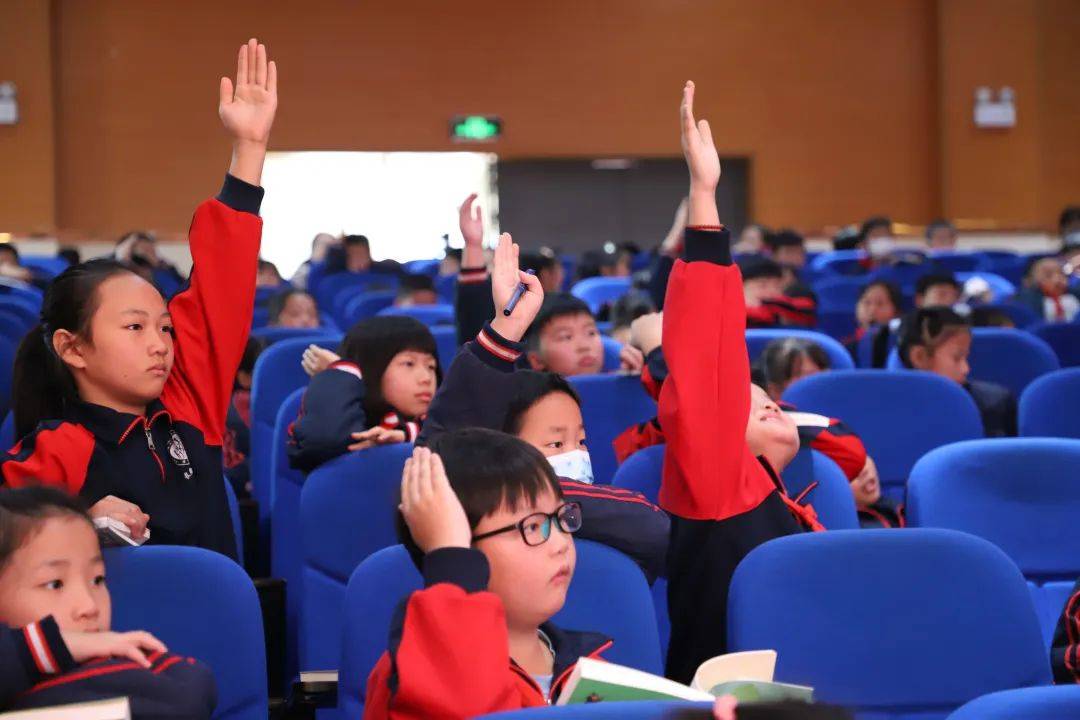名家进校园·"笨狼妈妈"汤素兰走进长郡月亮岛第二小学 | 岳麓书会