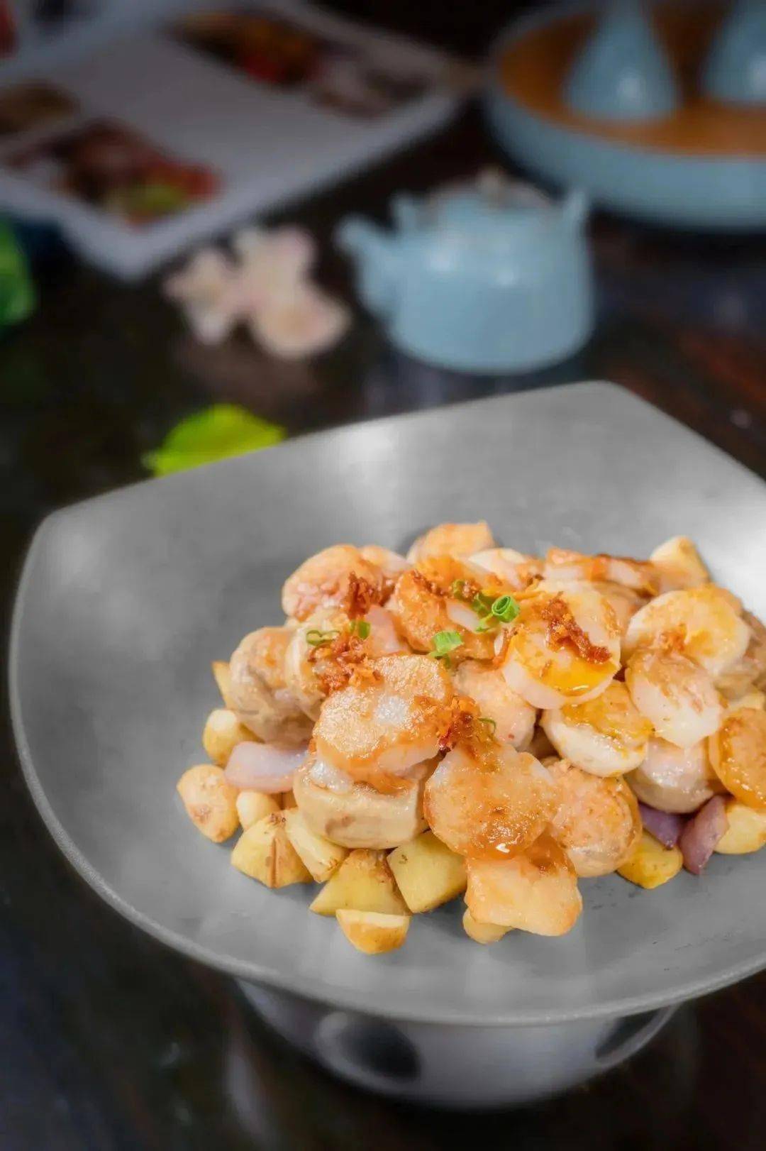 糯米鸡螺纹参焖葫芦清鸡汤乳山生蚝泉水斧头鱼泉水芥菜烧竹荪砂锅老姜