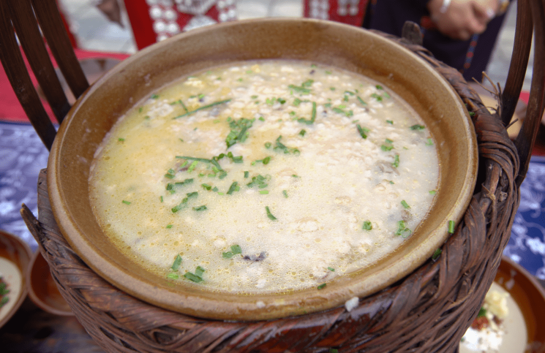 黄平苗家红米鸡稀饭荣获2023年黔东南州新黔菜评选活动金奖_美食_乡村