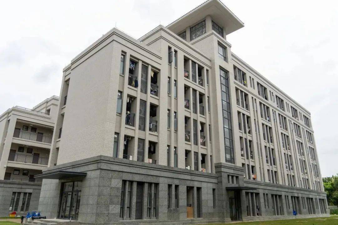 投入使用_校区_高等学校
