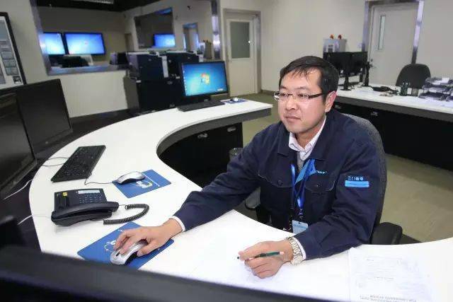 吴元明公开资料较少,据中核集团官微信息,吴元明1995年大学毕业后来到