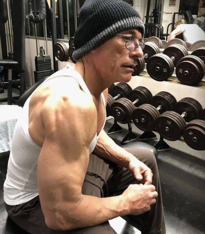 范迪塞尔不同意参演《速度与激情》的肌肉男是他,不输施瓦辛格的男人!