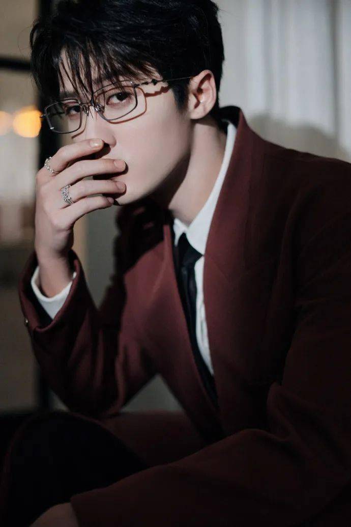 刘宇宁老公?关晓彤没底线?黄子韬坑粉丝?刘雨昕代餐?_祝福_资源_合作
