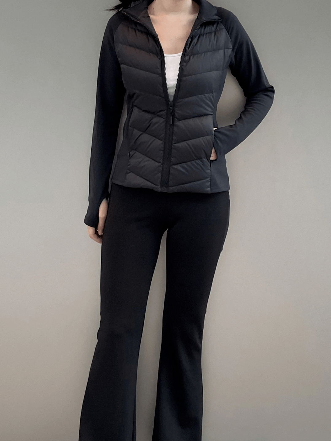 甜美梅沙色:饱和度低的粉色,不是荧光粉,很适合这个秋冬,穿上就是心动