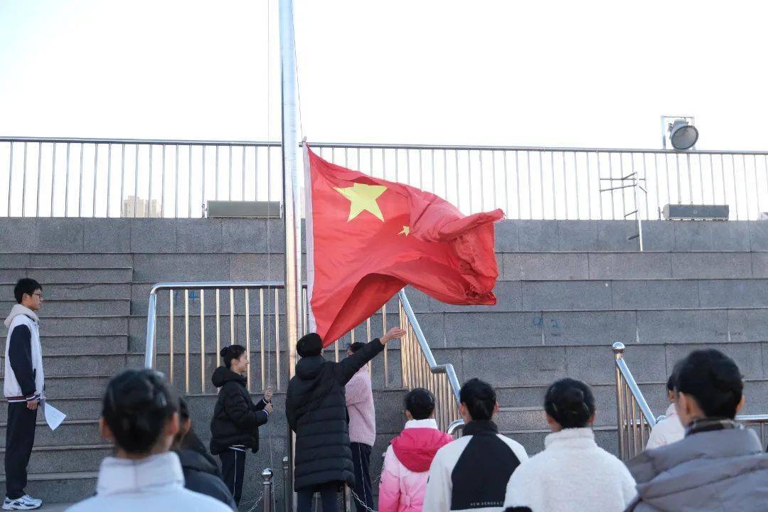 国旗下演讲 | 注重班级文化建设 助力学生健康成长_发展_活动_艺术