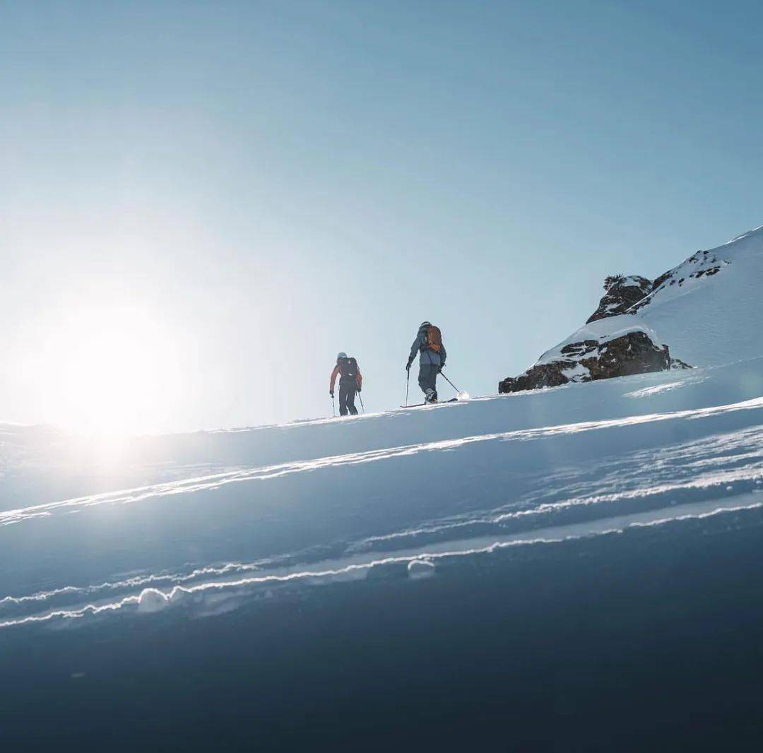 越野滑雪 海明威图片