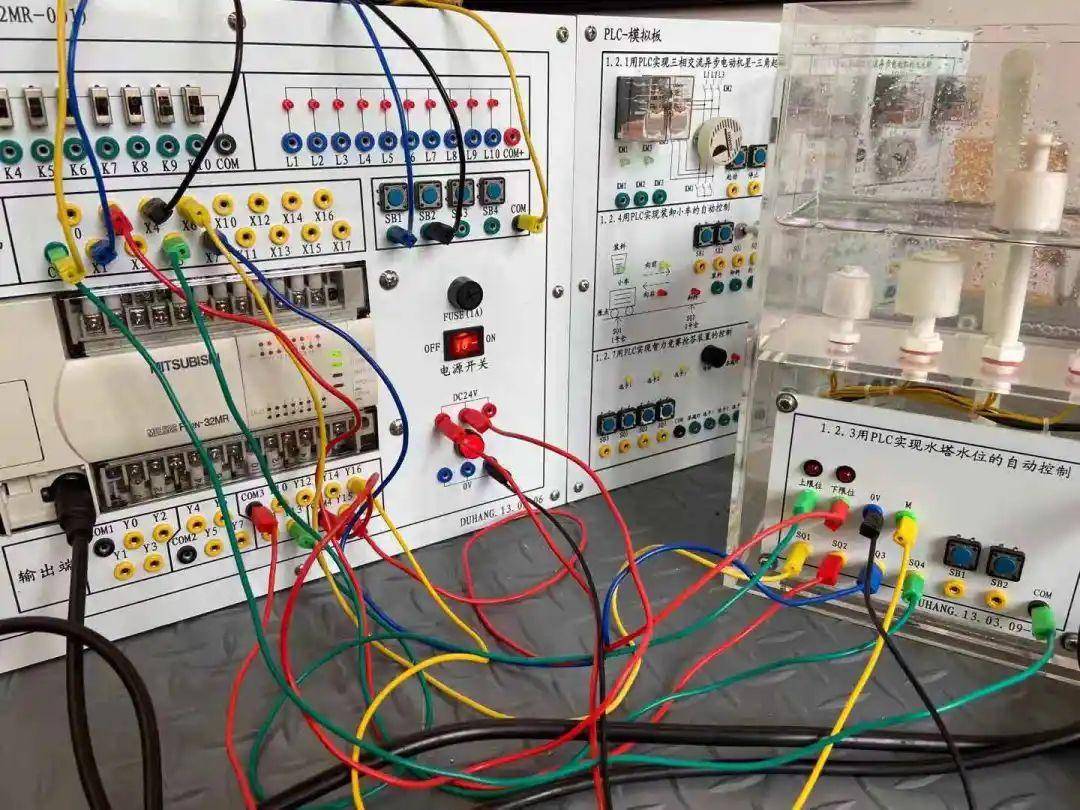 考試安排河南省低壓電工證複審的報名費用為200元,考生需要在報名時