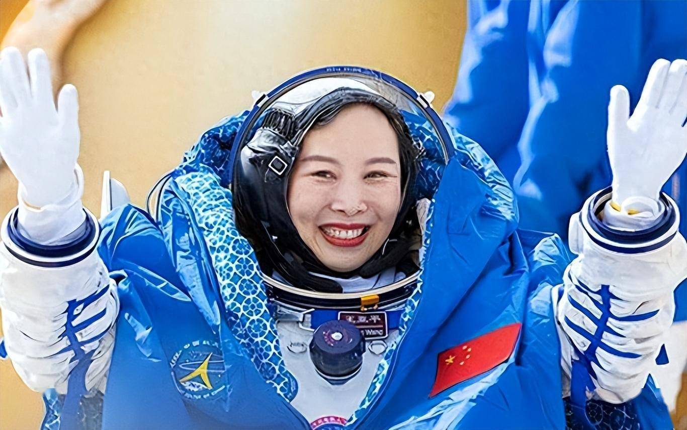 航天员王亚萍的女儿图片