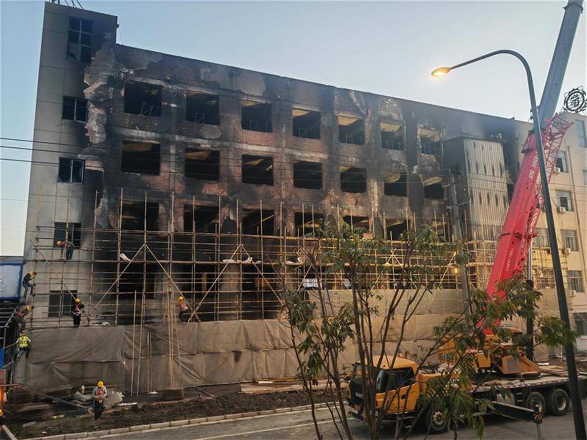 直击无锡致7死大火现场,亲历者称遇难者均是四楼工人_火灾_车间_嫂子