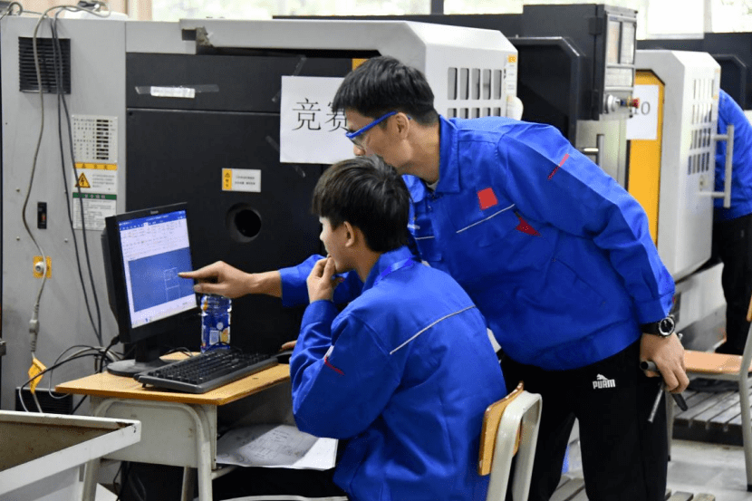 "智能制造设备技术应用"项目比赛现场清远工贸职业技术学校承办智能