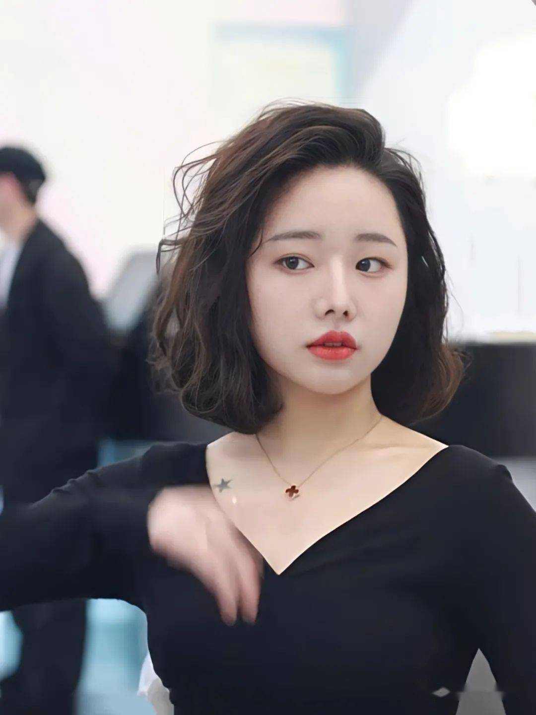 "秋冬港风短发烫",让你美到爆_时尚_发型_个性化