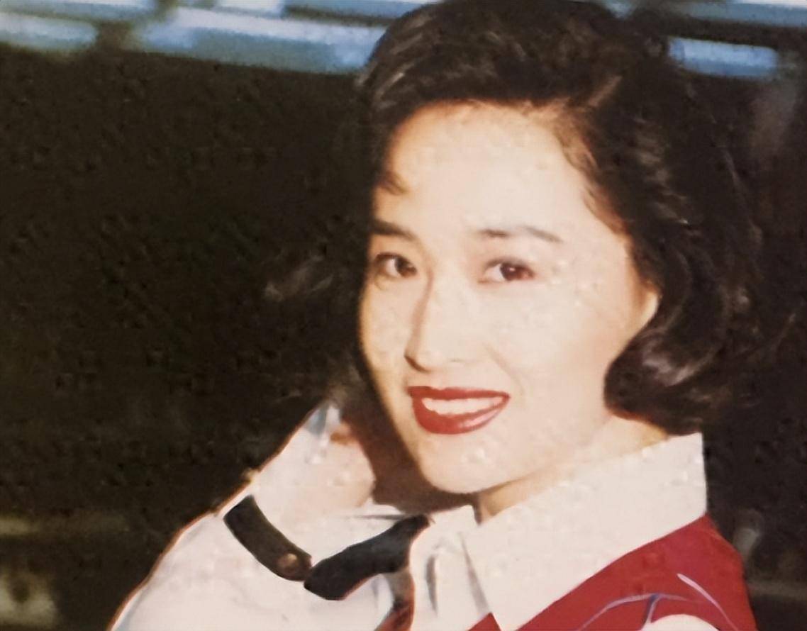 她曾是马景涛挚爱,被称为香港第一情妇,却做小三被打到不能生育_于莉
