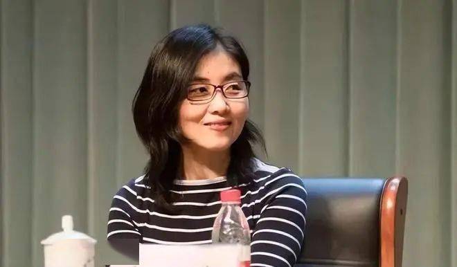 颜宁回应当选中科院院士:"帽子"不能改变你是谁,我们追求的是在科学史