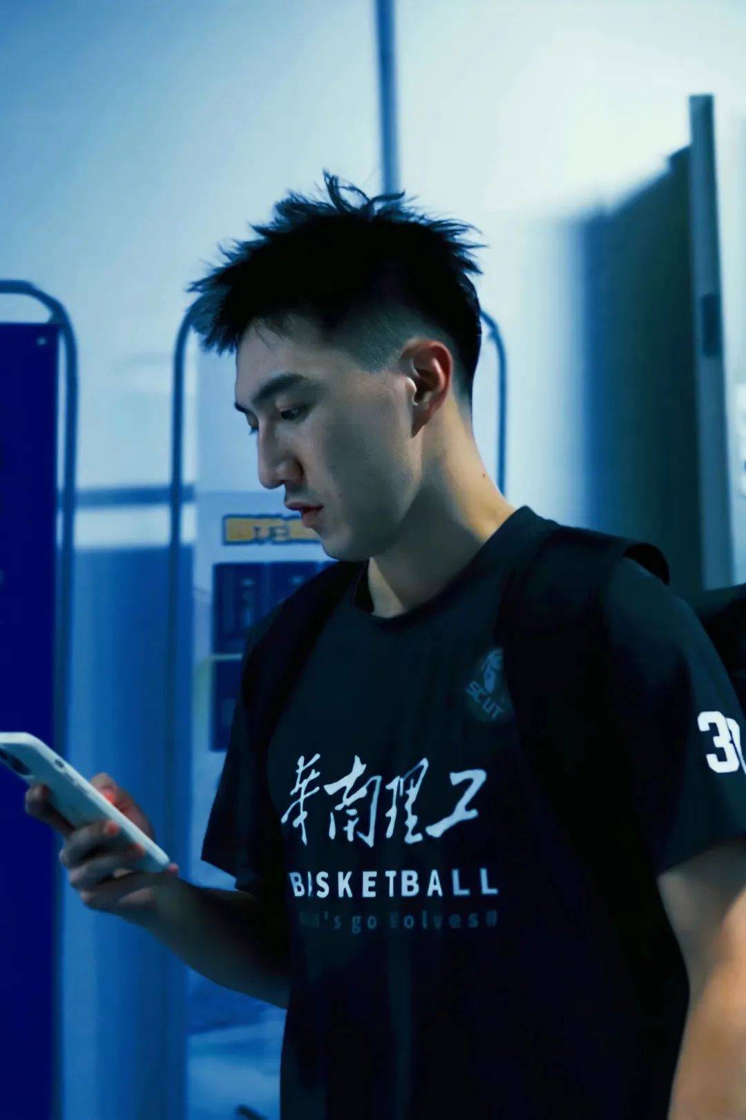 获得者简介:华南理工大学甲组篮球队前队长学院:公共管理学院王佳兴