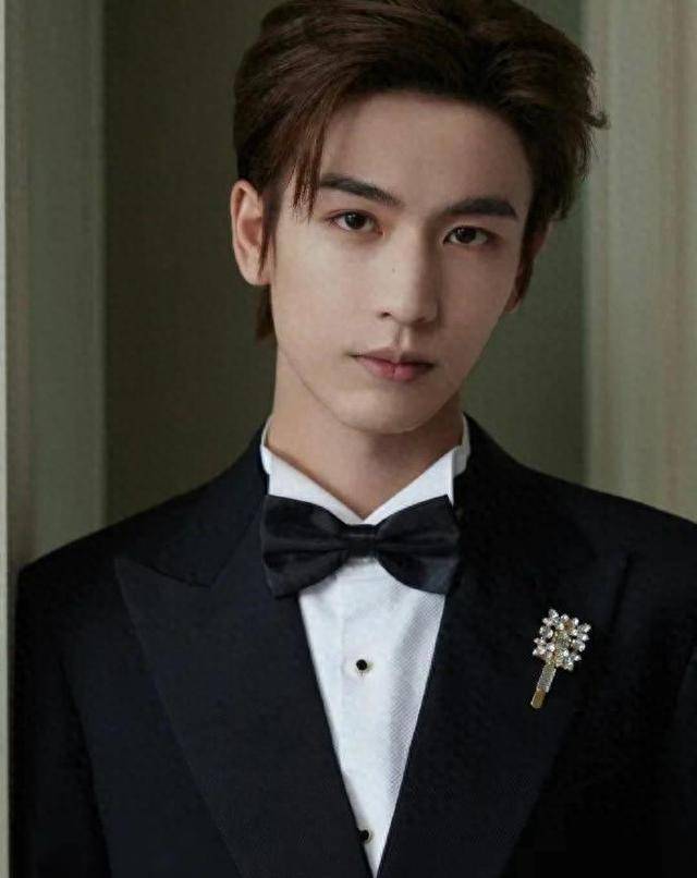 任嘉伦幸福分手?唐嫣的戏份被删了吗?赵今麦的新剧?