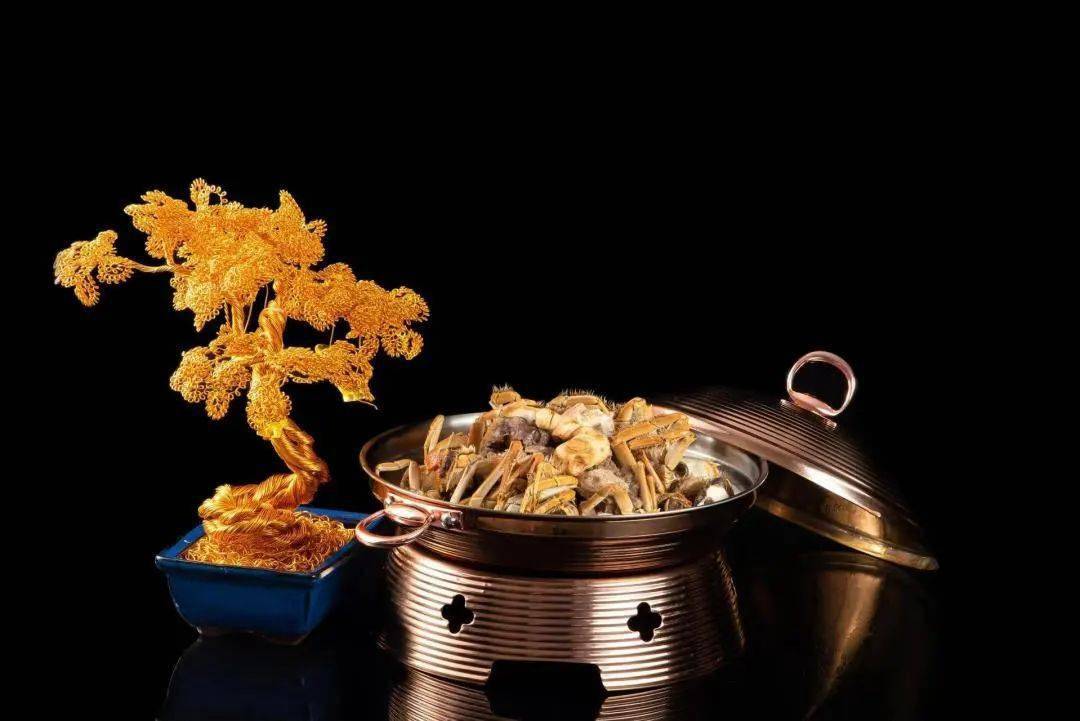 芙蓉蝤蛑酒炖蝤蛑 龙港市梭子蟹炒年糕 苍南县牛尾黄精烧田蟹 永嘉县