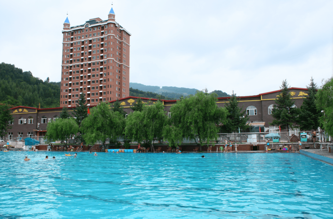 民俗村—长白口岸—千年崖城—仙人桥温泉旅游度假区(4日游)线路 09