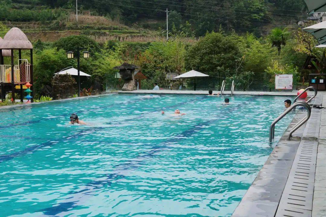 绥阳:多措并举 助推冬季旅游市场热_优惠_游客_温泉