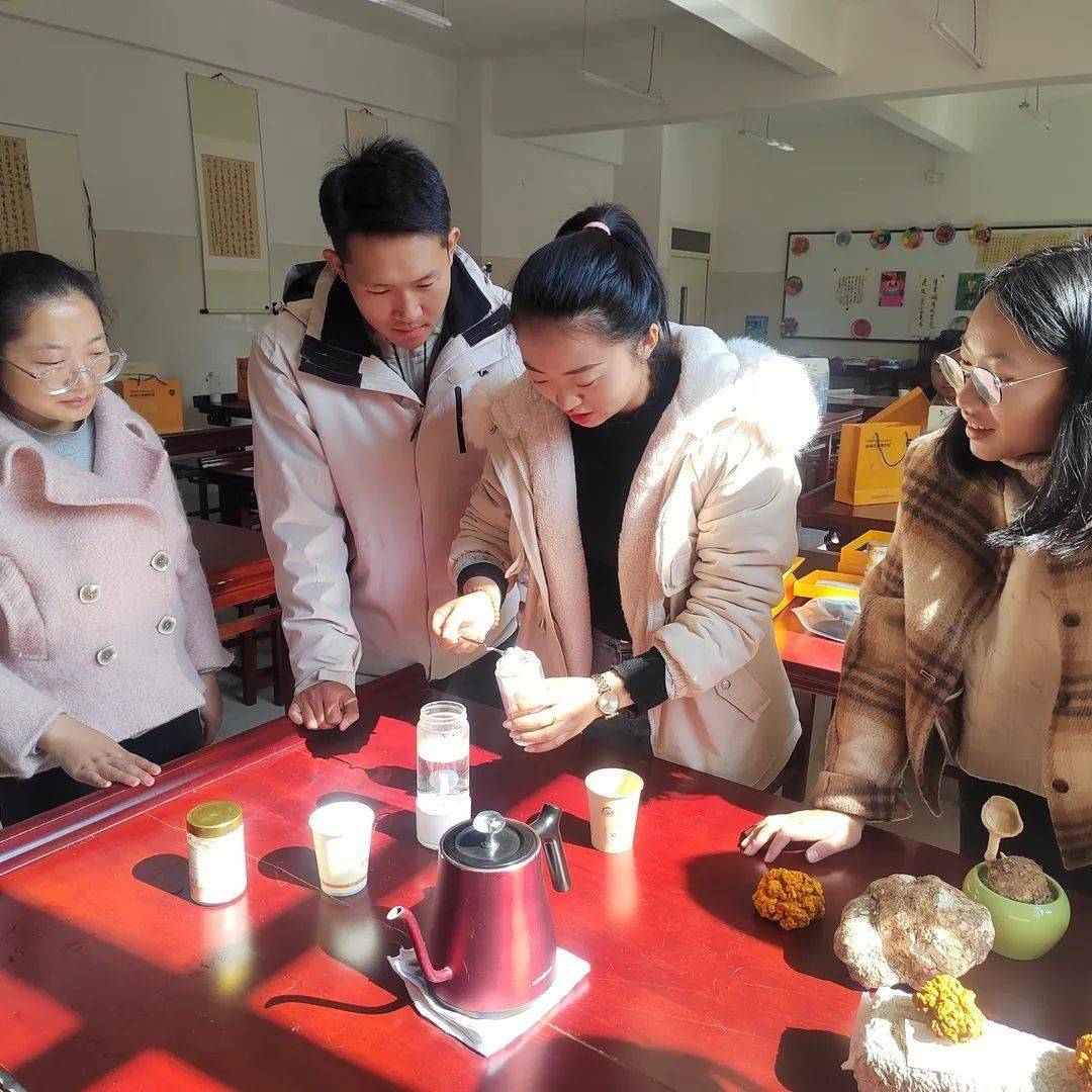 健康向上,啡常快乐——昆明经济技术开发区云经尚品中英文小学教师