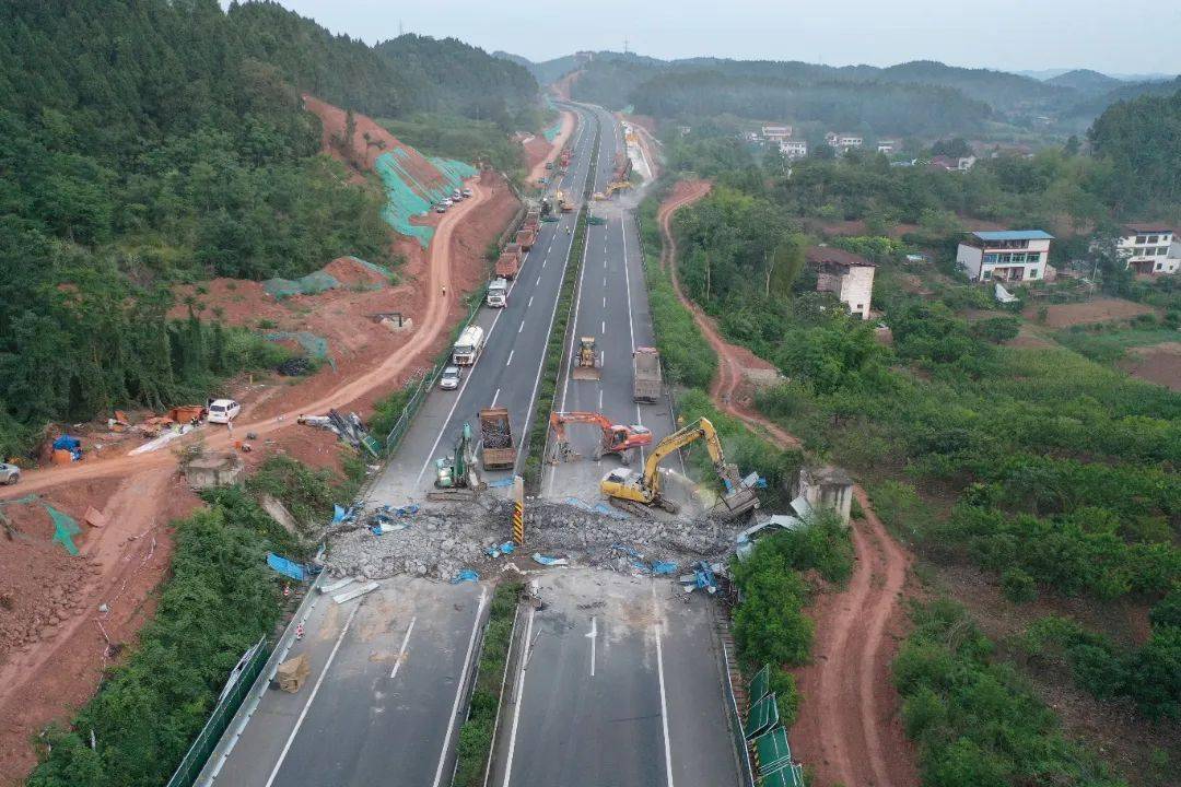 强管理,履职责,全力确保成南高速扩容施工安全有序_交通_工作_保障