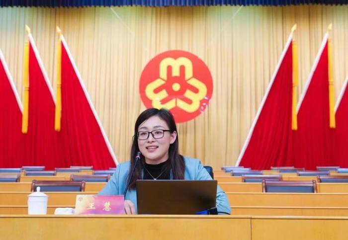 王慧:服务妇女儿童发展的"学者" | 蝶变泉城·木兰礼赞_山东_女性