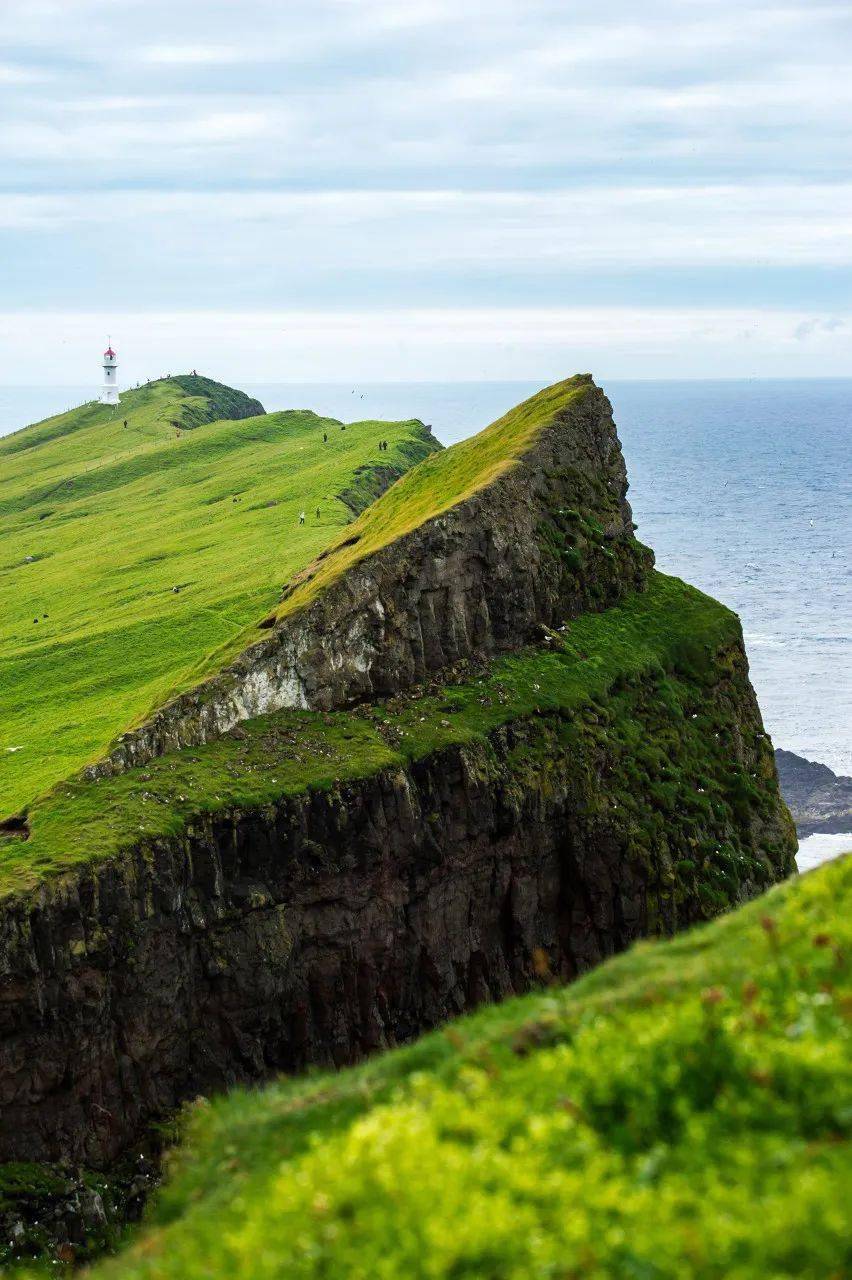 世界上最孤独的岛屿!宛如世界尽头,请人类将我遗忘._法罗群岛_瀑布_托