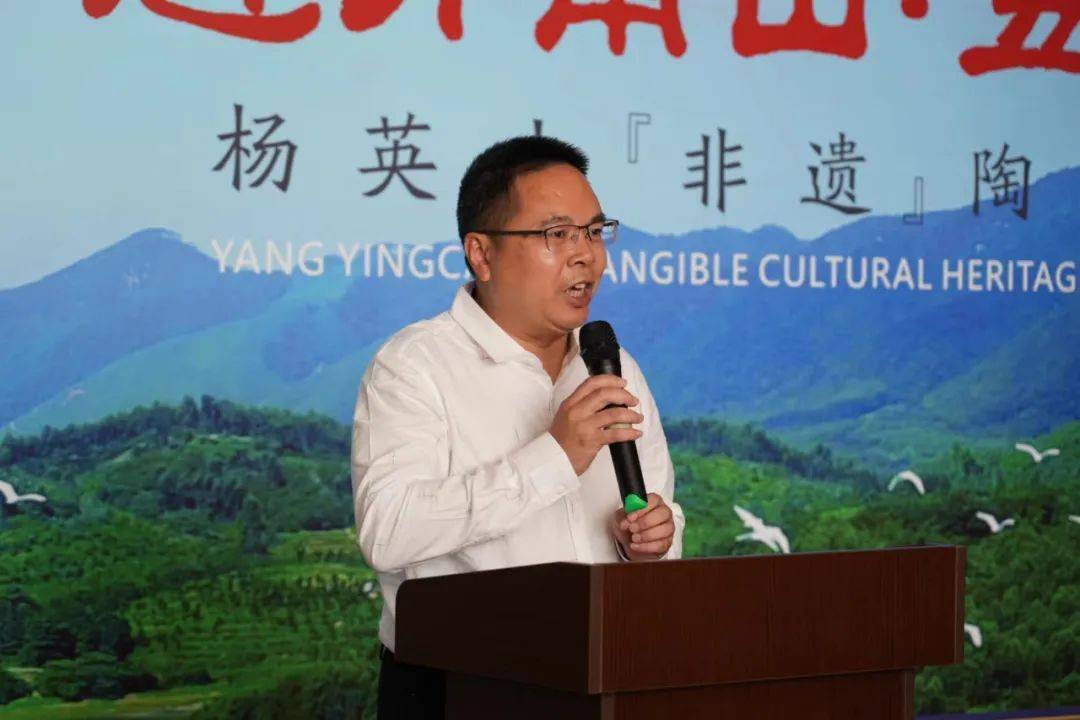 "魅力南山·五彩华章"三水区南山镇杨英才非遗陶艺作品展今日开幕!