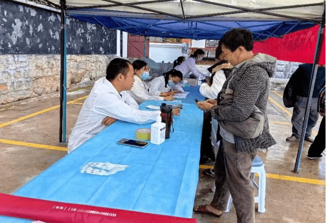 雲縣人民醫院送甲狀腺,乳腺義診篩查到基層_疾病_檢查_診斷