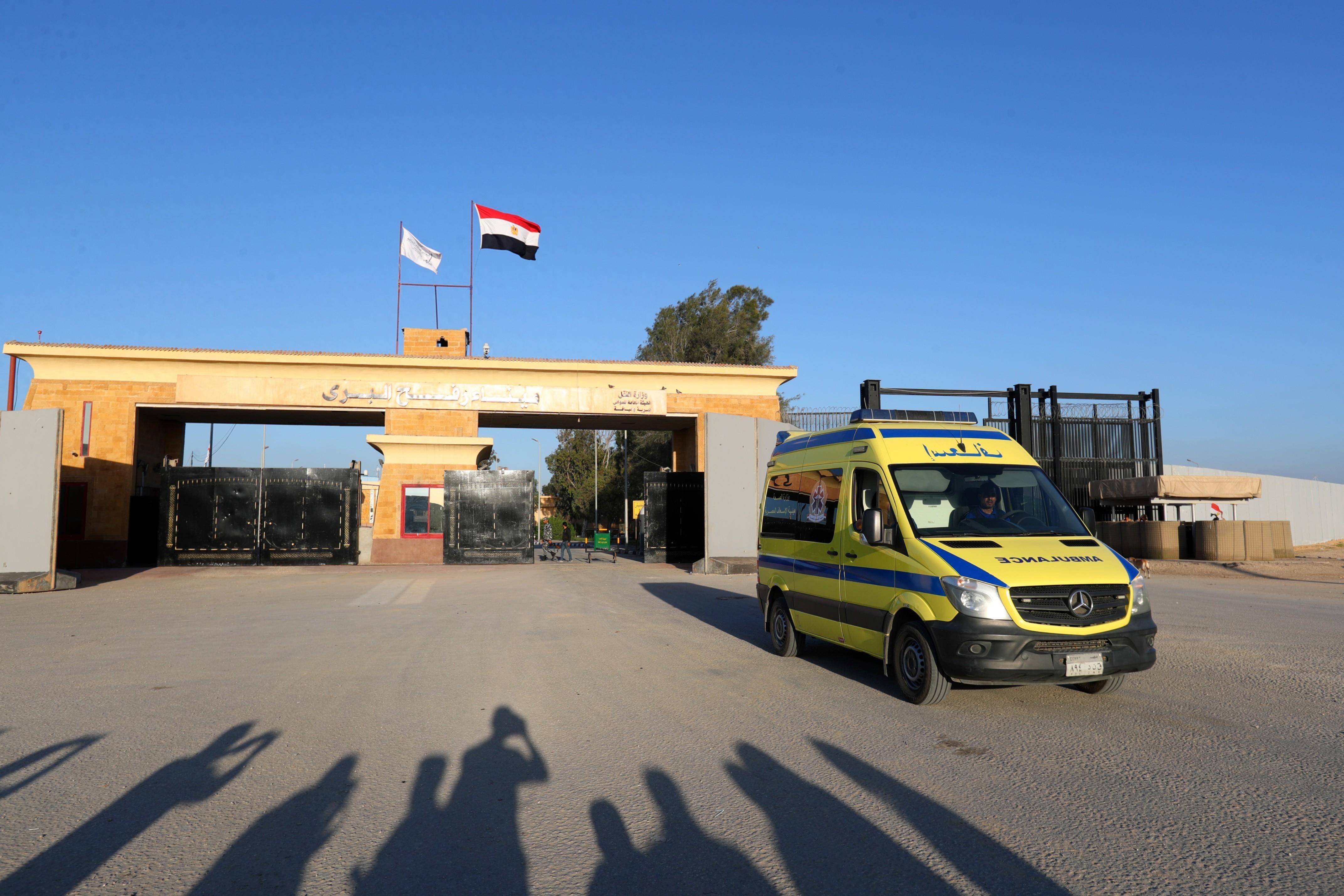 埃及政府：约1.6万人经拉法口岸从加沙地带抵达埃及 - 2023年12月11日, 俄罗斯卫星通讯社