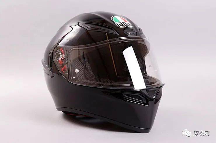 agv k1 头盔 高颜值高气质,价格实惠性价比高,外观帅气美丽,内