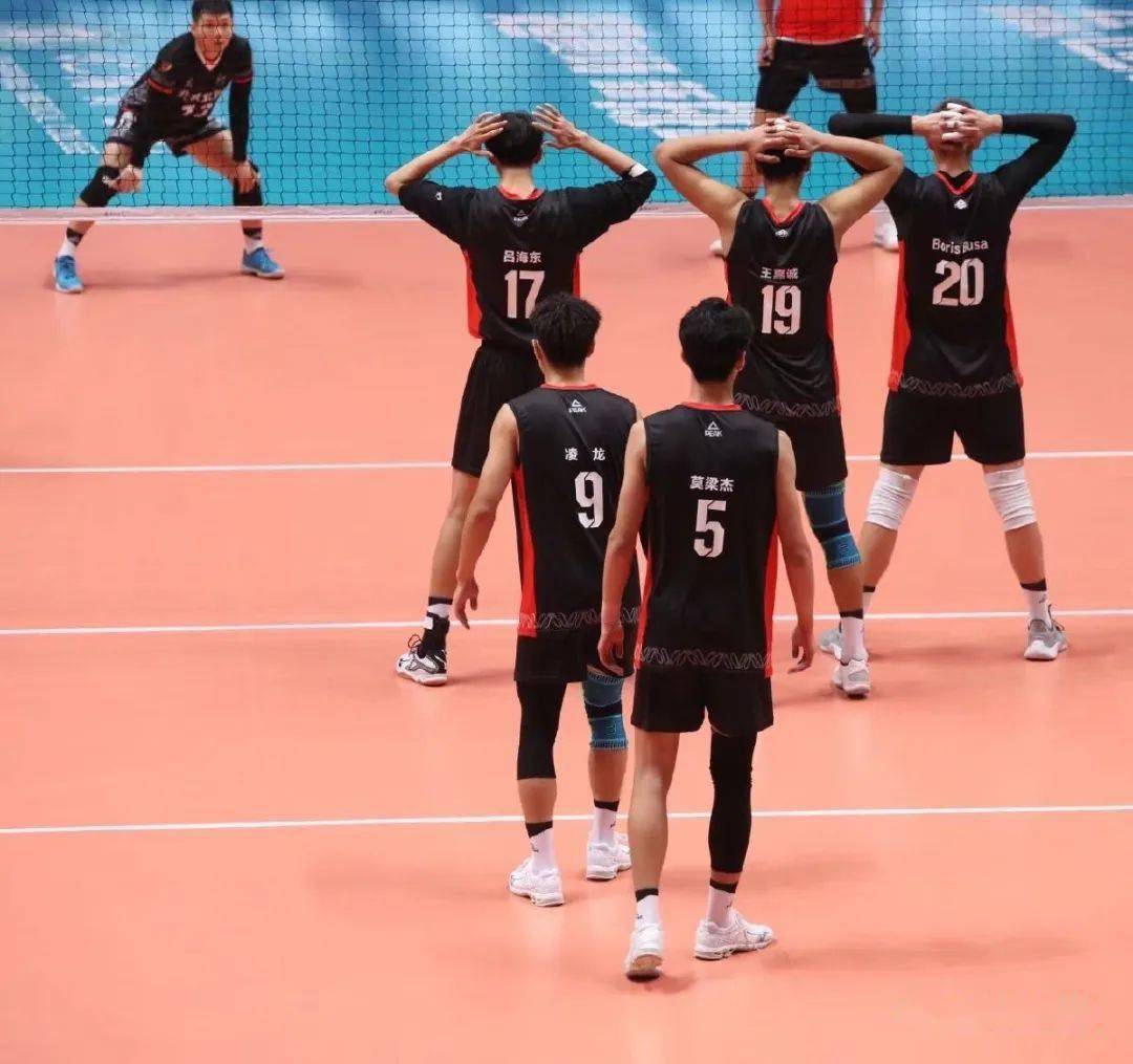 超级联赛第六轮第33场辽宁队主场0比3负北京队_比分_王嘉诚_马克西姆