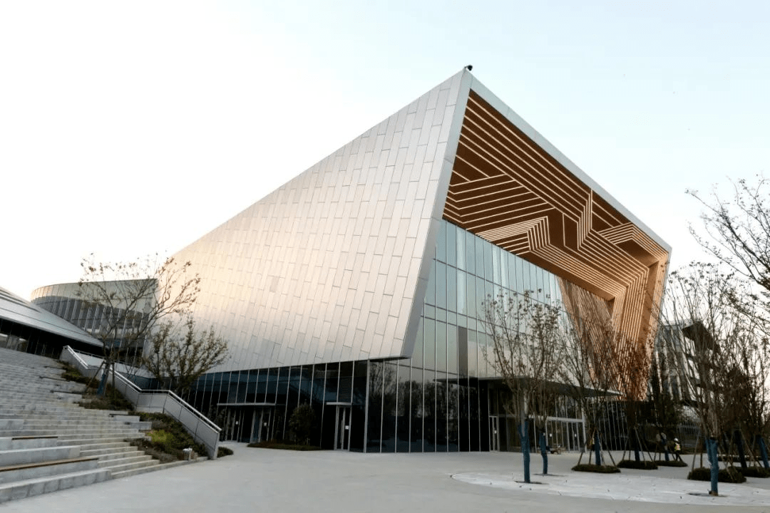 建筑| 阿里巴巴达摩院南湖园区建成交付,一睹实景图_空间_设计_景观