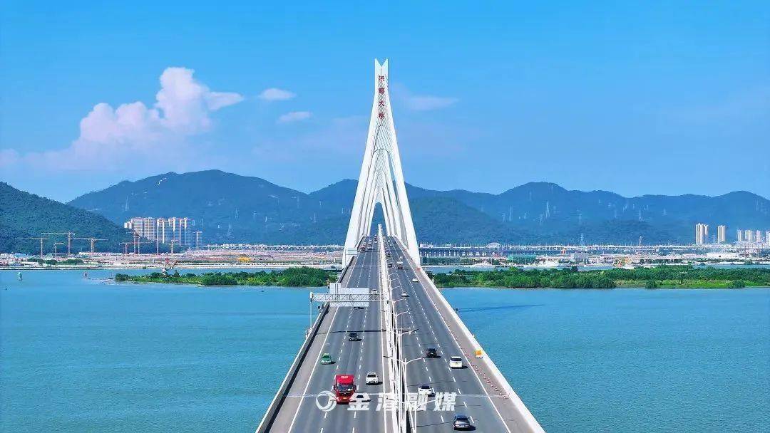 经洪鹤大桥,鹤港高速