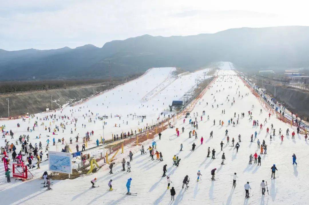 北京西山滑雪场地图图片