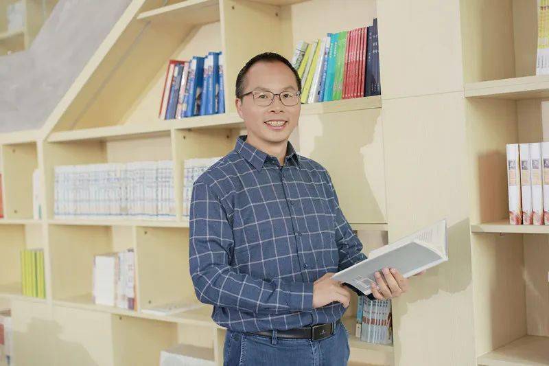 丽水中学第七届班主任节"让爱同行" | "怦然心动",丽中班主任天团亮相