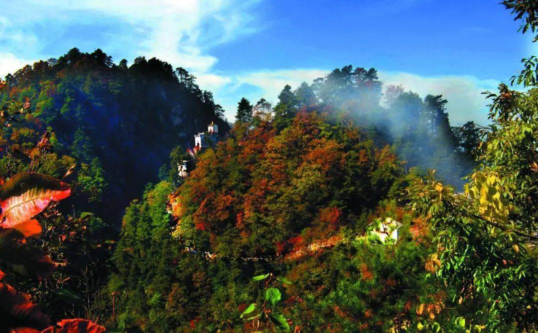 秦岭江山景区木王山国家森林公园天蓬山寨风景区月亮洞景区凤冠山自然