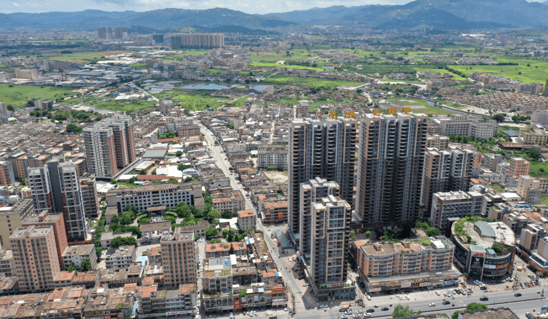 阶段来,占陇镇深入贯彻落实市委,市政府的工作部署,围绕普宁市土地卫