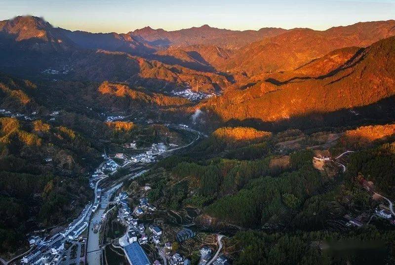 辽宁葫芦岛塔山乡图片