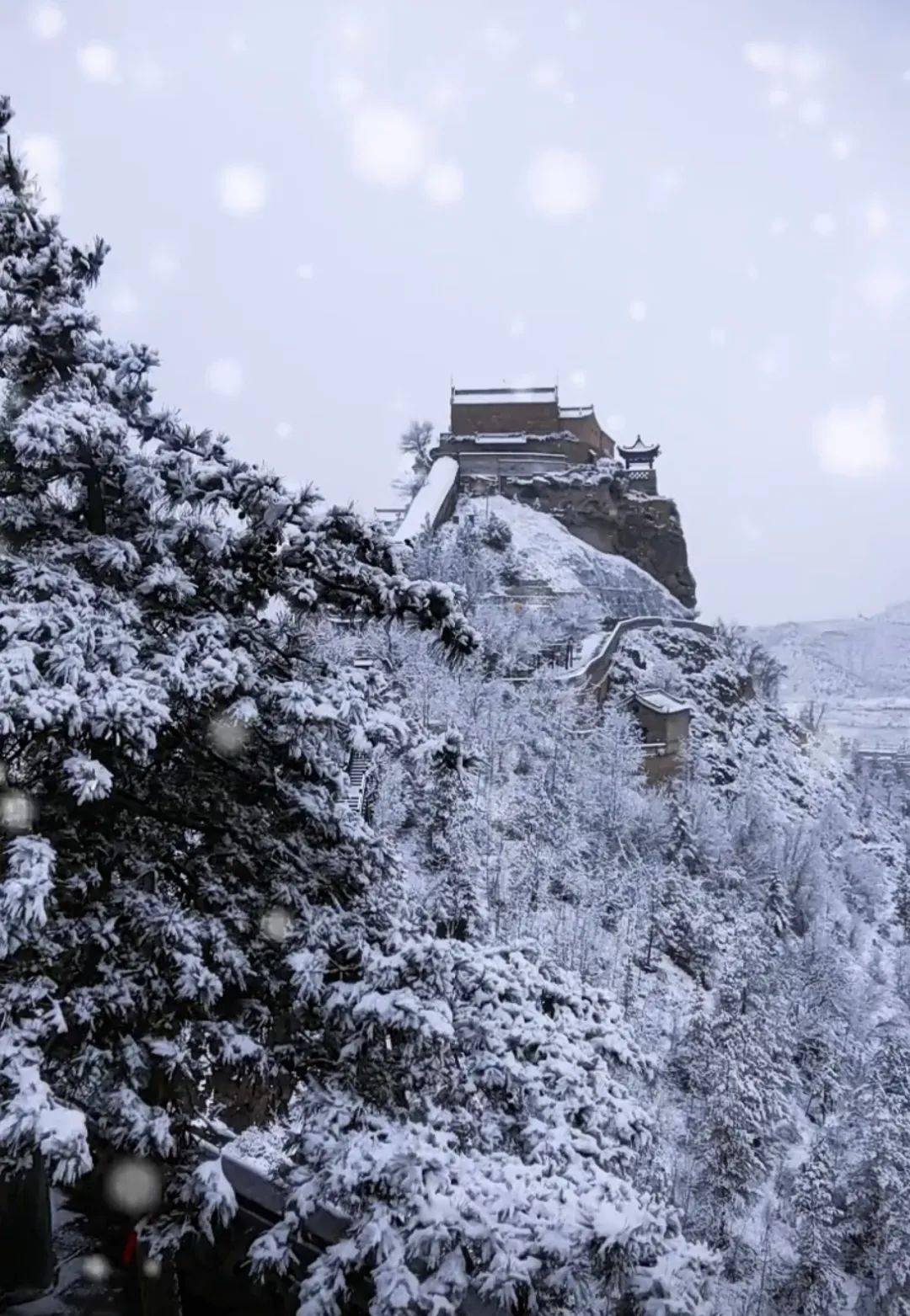 冬雪落麟州,听雪落下的声音!_雪花_二郎_风景区
