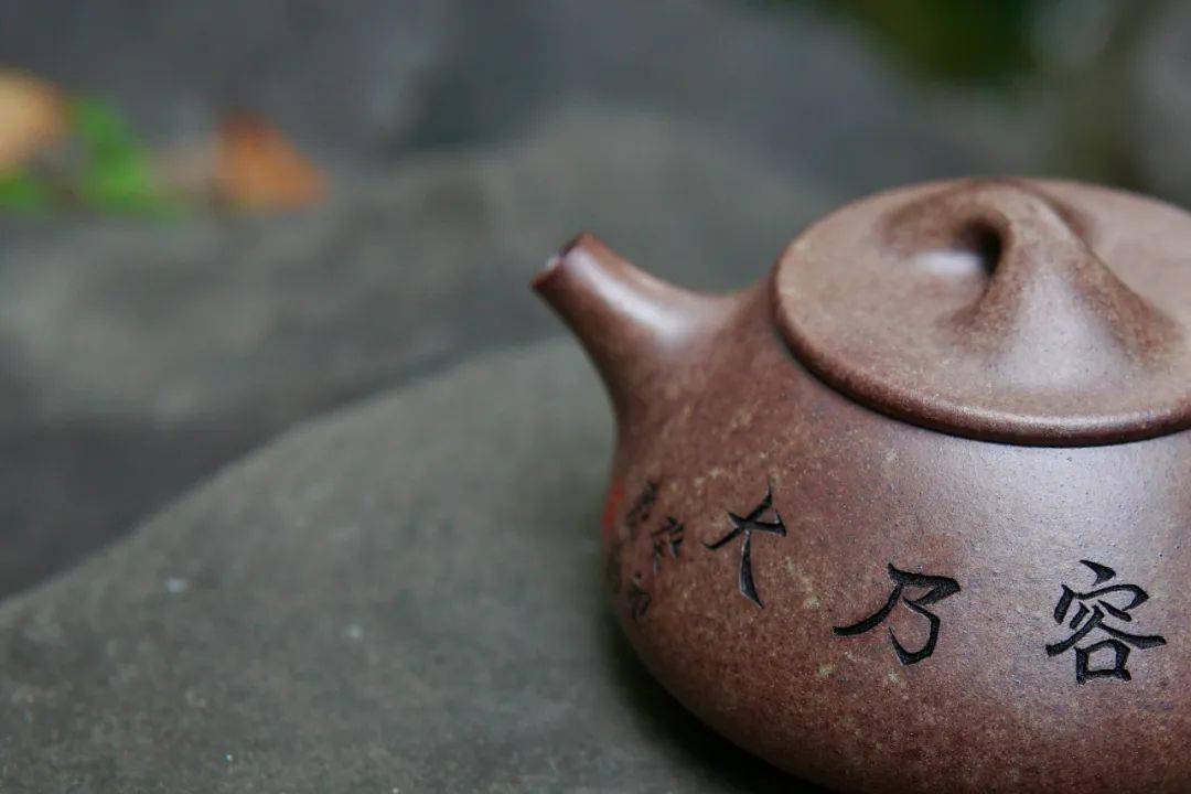 古龙窑柴烧紫砂壶,大师亲制!每一把都与众不同,越看越欢喜!