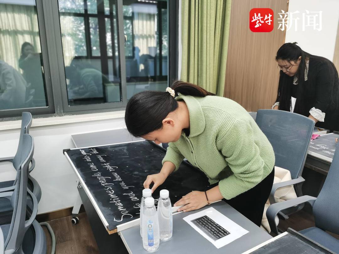 镇江崇实女子中学:这场比赛,引领青年教师基本功训练走向常态化