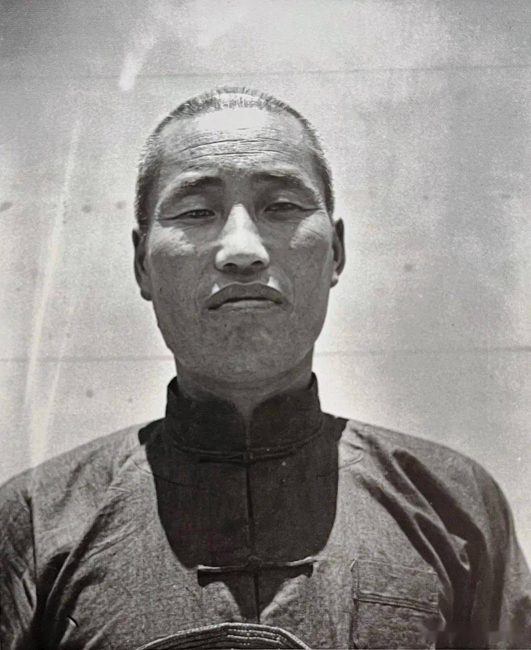 老照片:汉奸周佛海庾死狱中,日副领事藏本失踪事件(241)_抗战_英雄