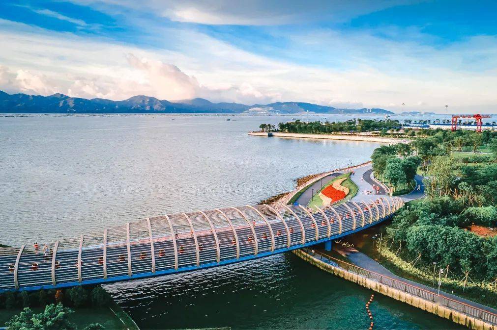 深圳湾公园北六十九门→白鹭坡→北湾鹭港→流花山→弯月山谷→日出