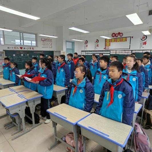 淄博博山白塔镇中心学校开展国家公祭日主题班会活动_历史_中国强