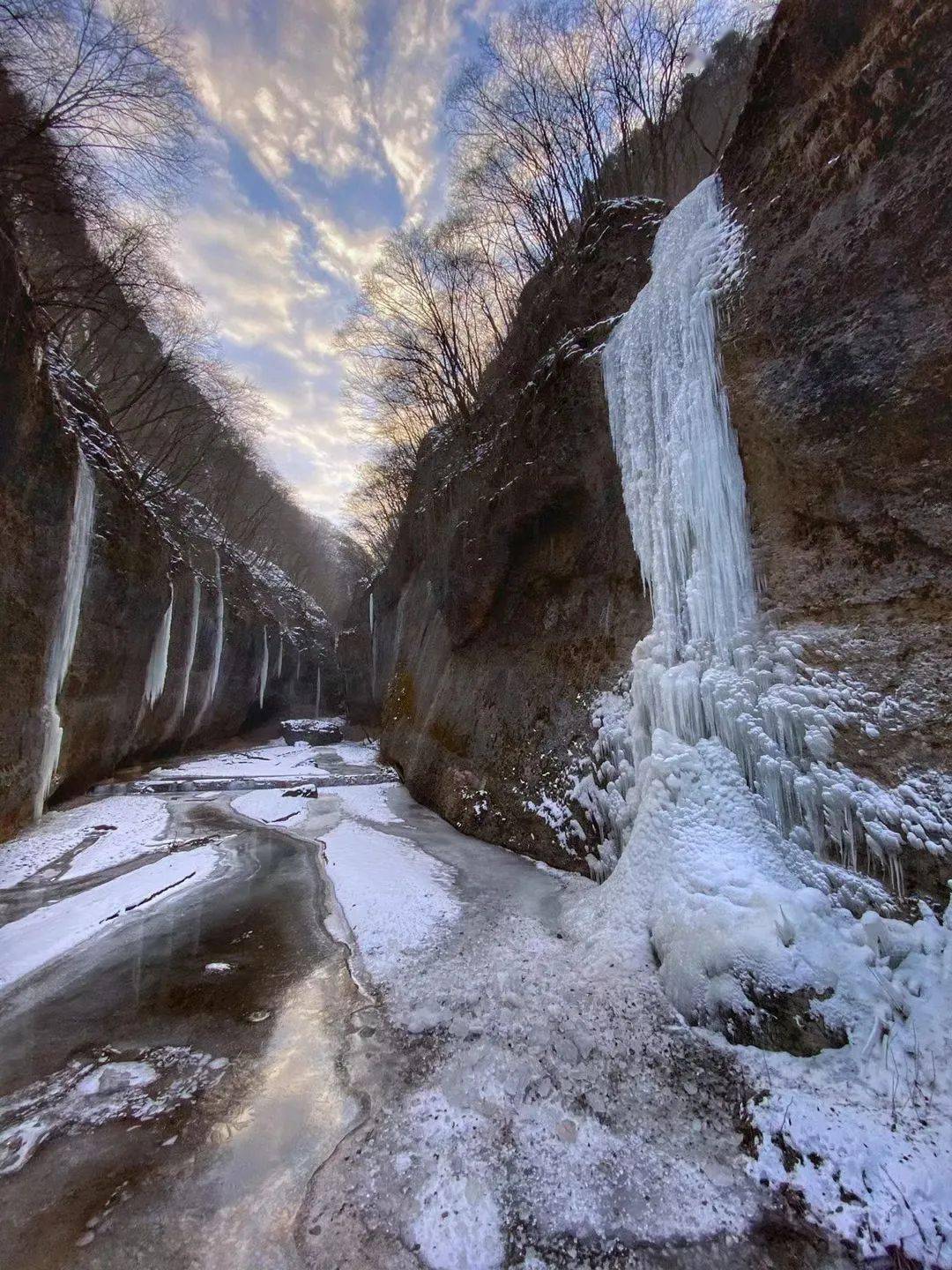 冰雪古镇纪录片图片