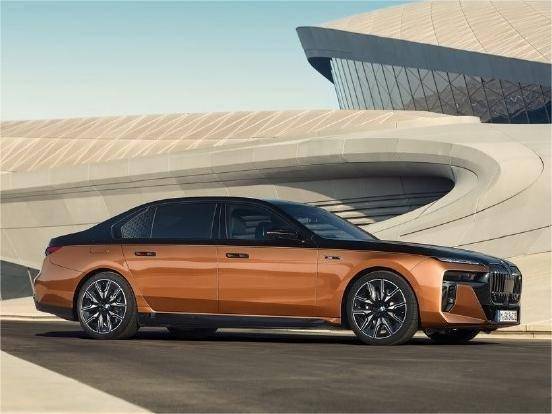 宝马最贵电动轿车！全新BMW i7 M70上市：起售价263万元(图4)