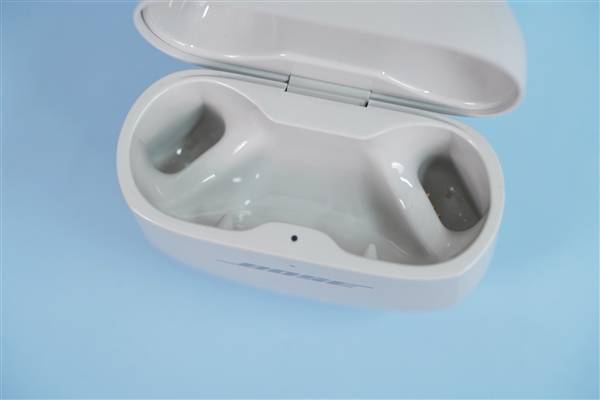 “大鲨”三代！BOSE QuietComfort消噪耳塞Ultra图赏(图4)