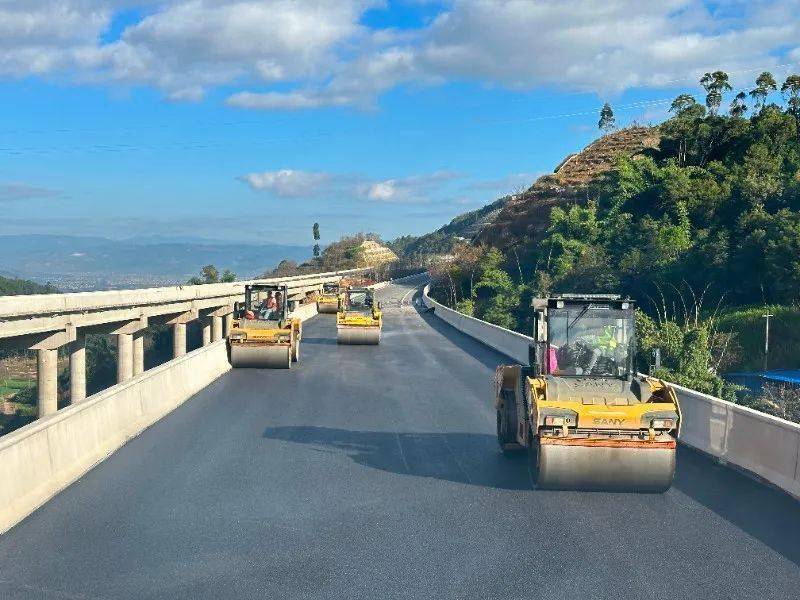 高速公路_隧道_公眾