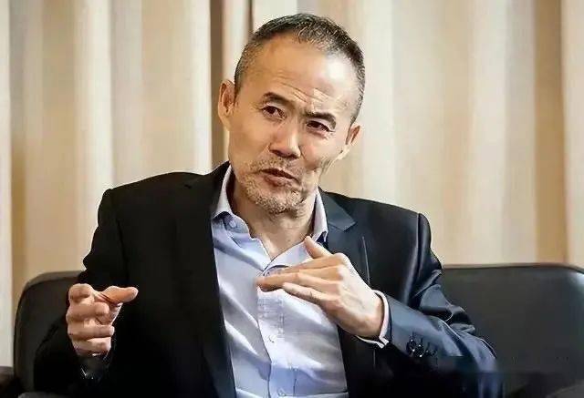 所有人都在抢着买房子,王健林看到的却是人们贪婪背后所隐藏的危机
